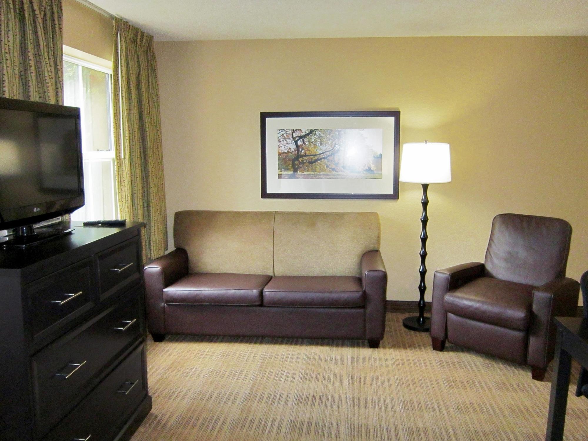Extended Stay America Suites - Chicago - O'Hare - Allstate Arena Дес-Плейнс Экстерьер фото