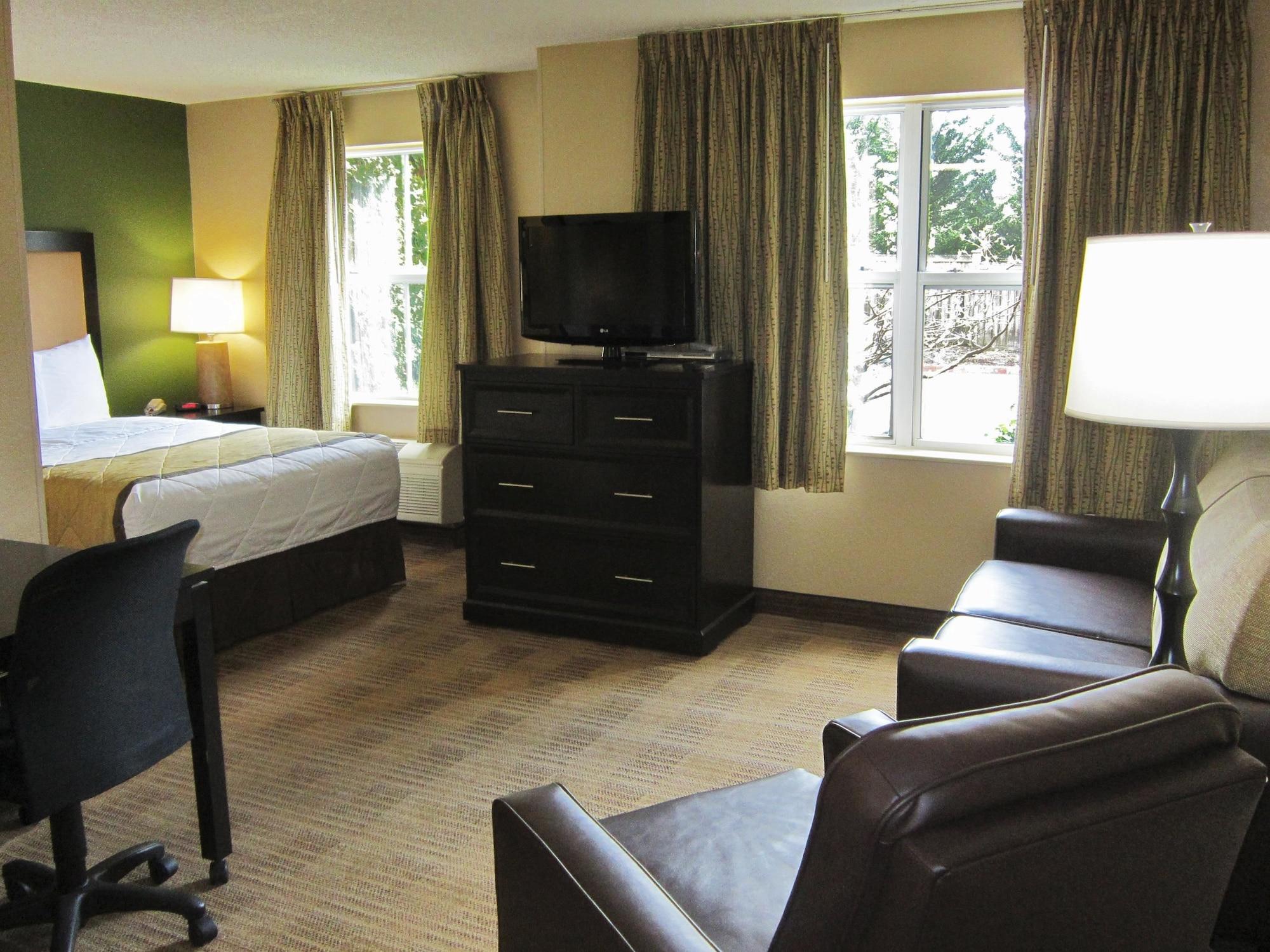 Extended Stay America Suites - Chicago - O'Hare - Allstate Arena Дес-Плейнс Экстерьер фото