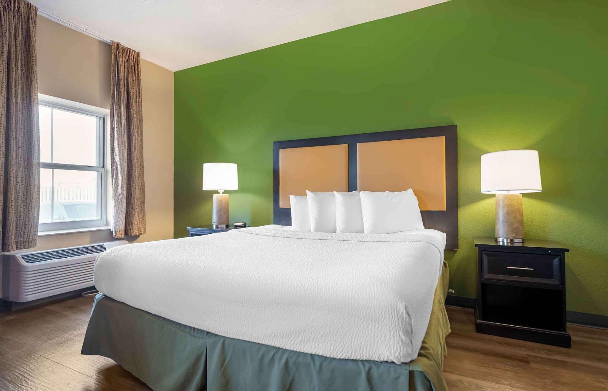 Extended Stay America Suites - Chicago - O'Hare - Allstate Arena Дес-Плейнс Экстерьер фото