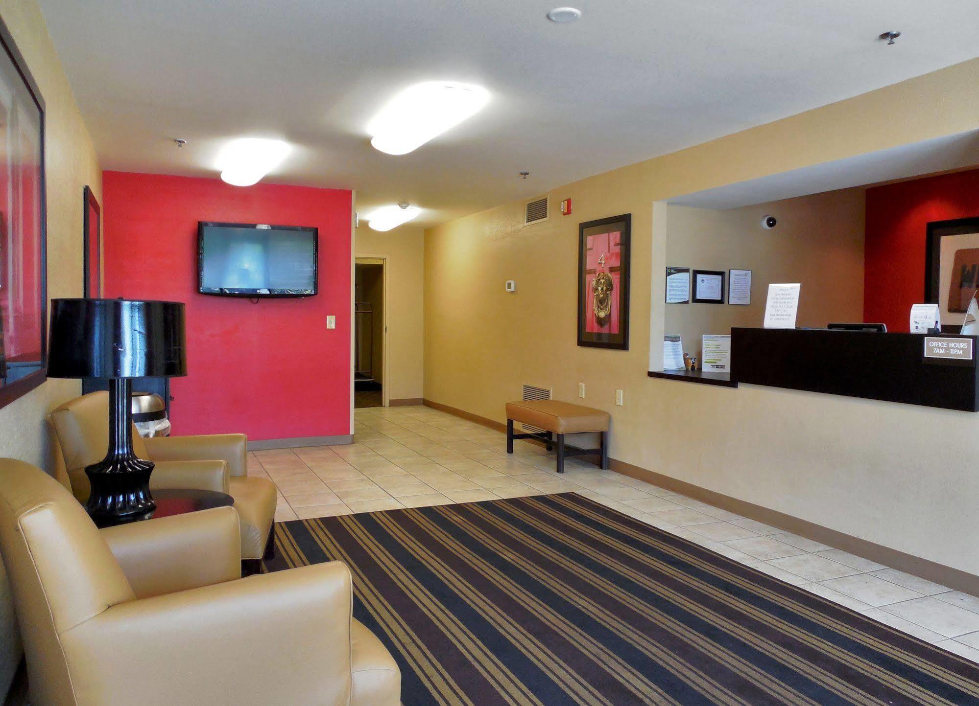 Extended Stay America Suites - Chicago - O'Hare - Allstate Arena Дес-Плейнс Экстерьер фото